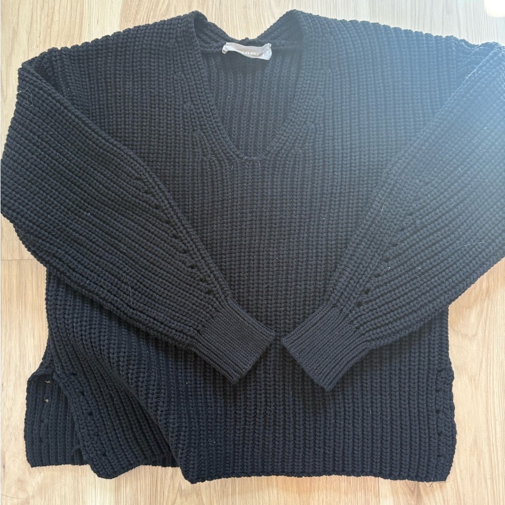 Everlane Black V-Neck Sweater
